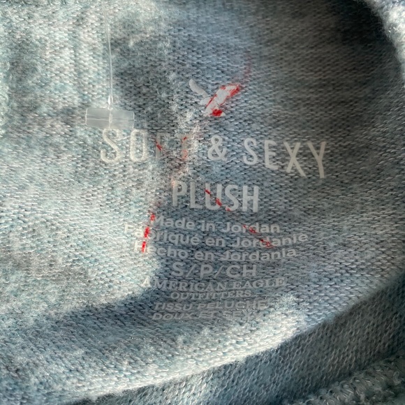 American Eagle Soft & Sexy Powder Blue Sweater - Picture 4 of 5